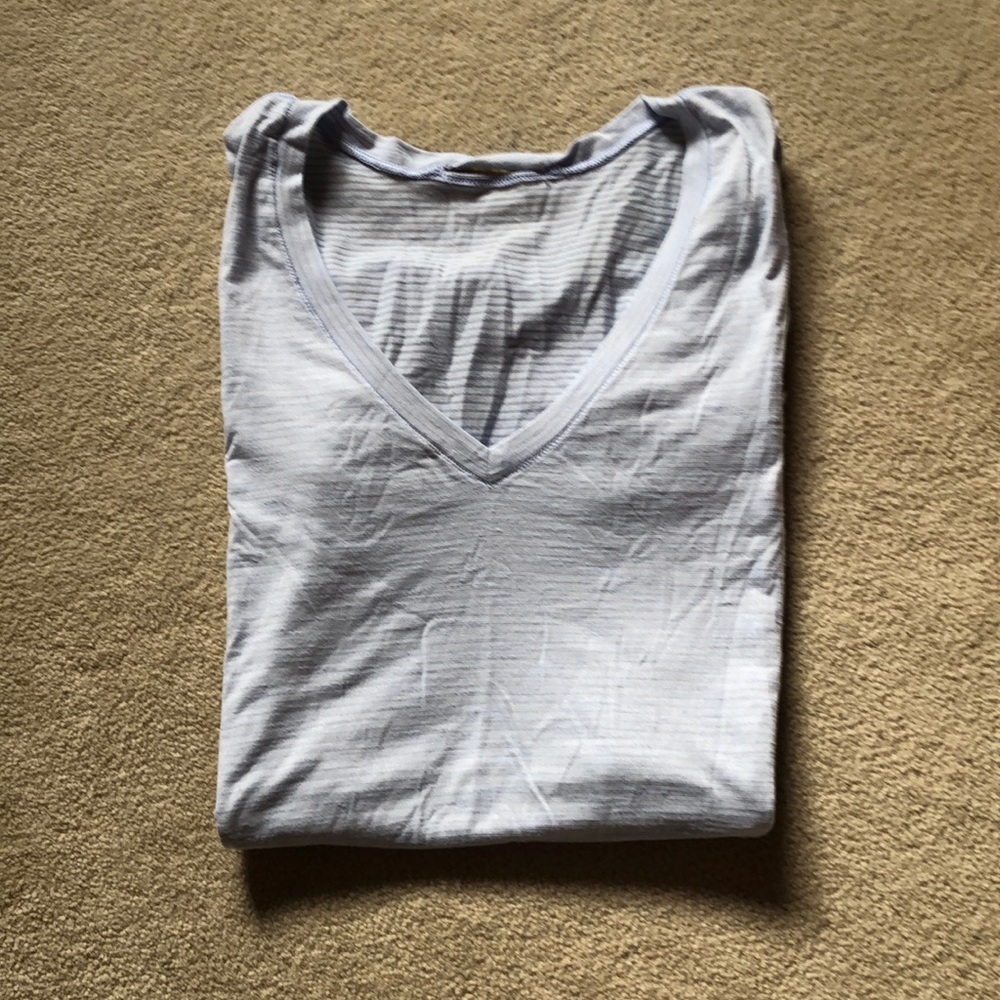 V neck short sleeve running shirt